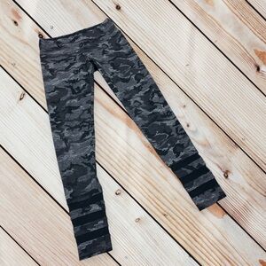 Strut-This (Revolve) OS grey camo bottom mesh leggings